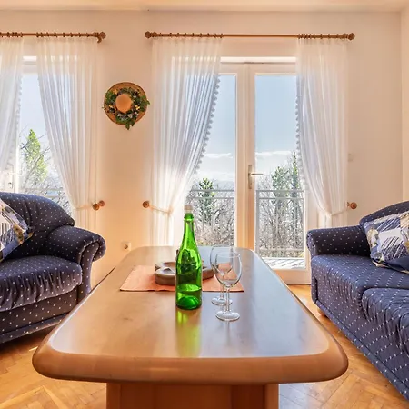 Orbani By Interhome בית נופש לובראן